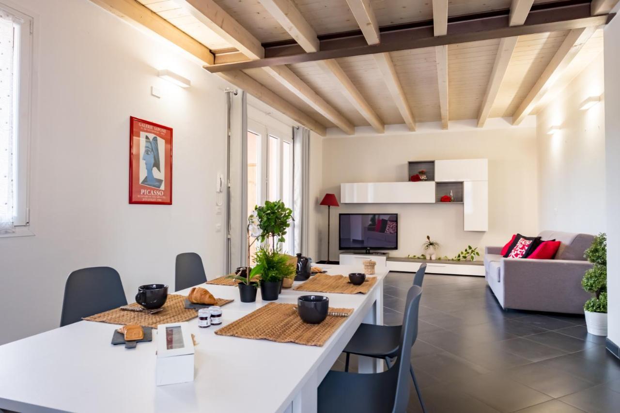Appartement Residenza Gelsomino à Desenzano del Garda Extérieur photo
