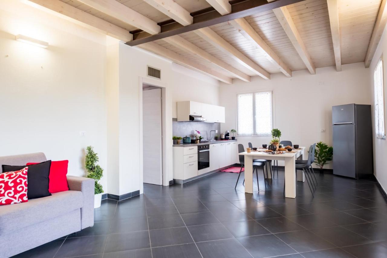 Appartement Residenza Gelsomino à Desenzano del Garda Extérieur photo