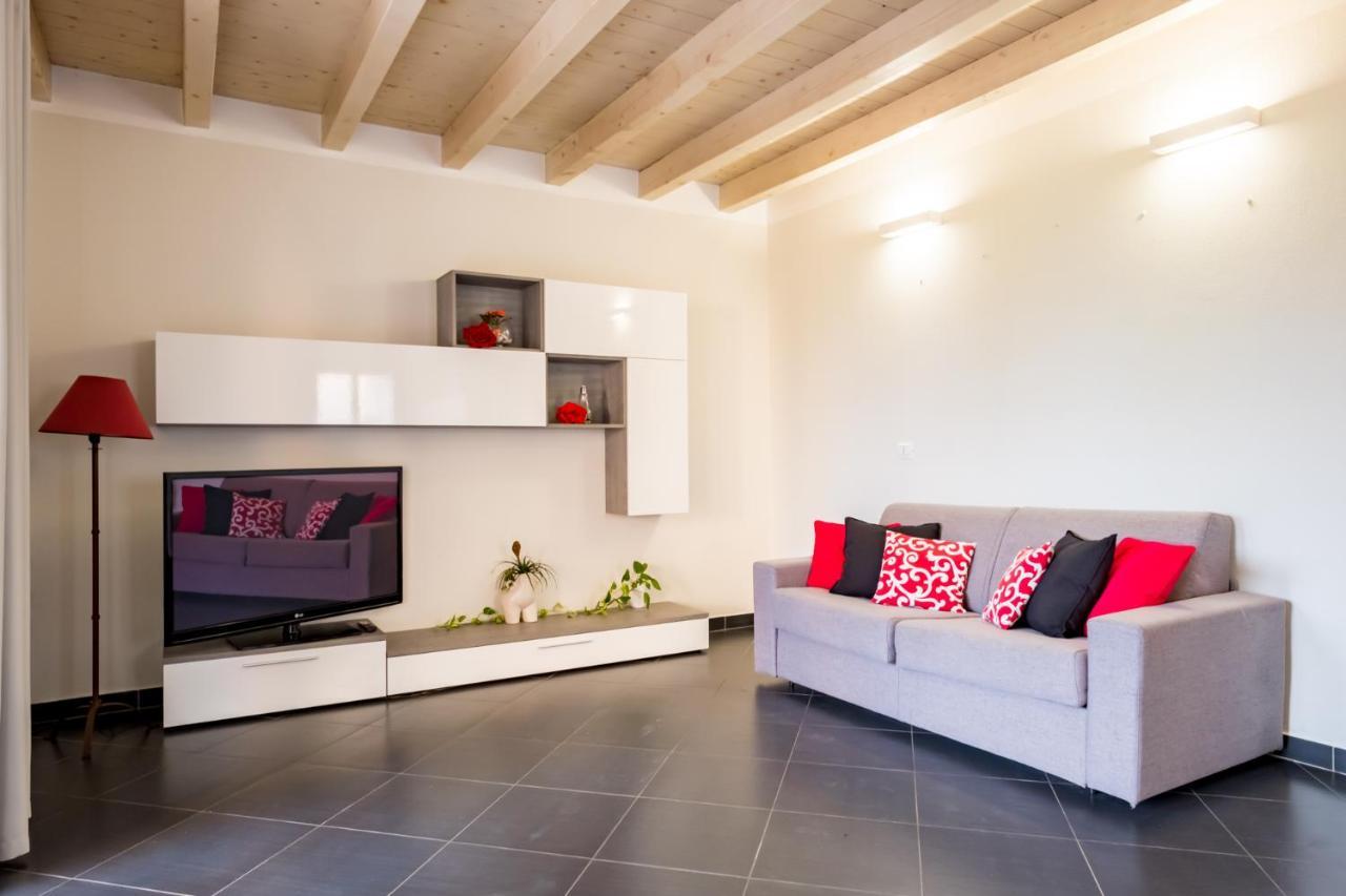 Appartement Residenza Gelsomino à Desenzano del Garda Extérieur photo