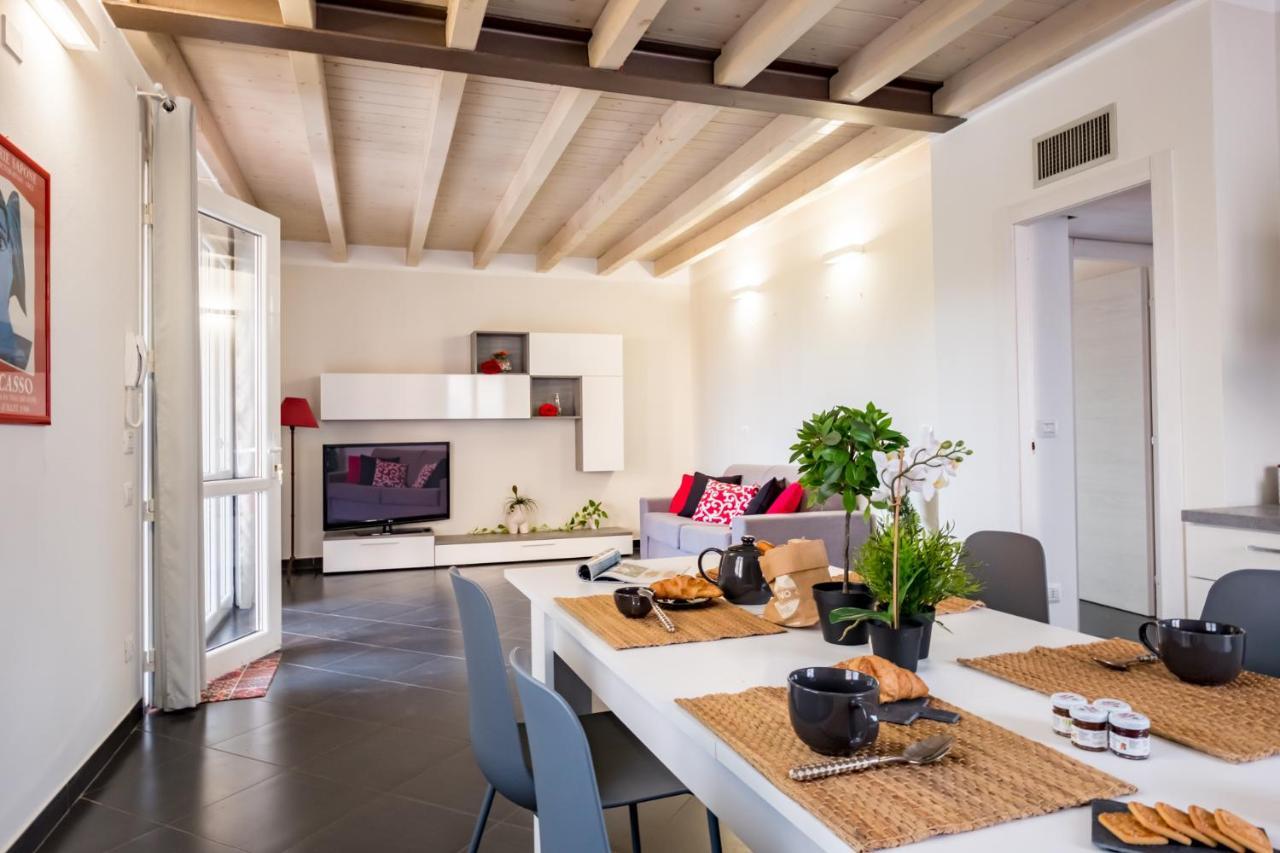 Appartement Residenza Gelsomino à Desenzano del Garda Extérieur photo