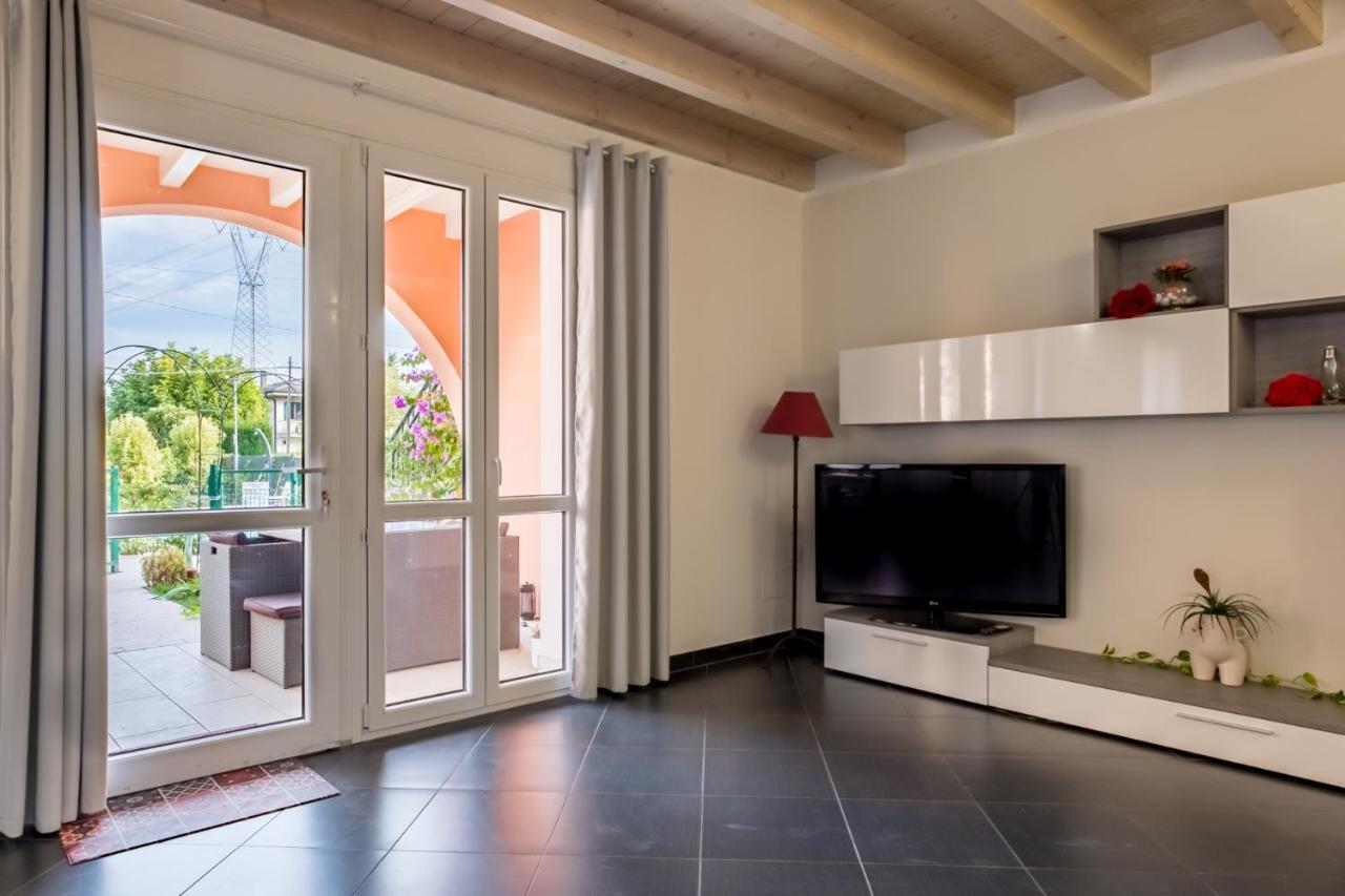 Appartement Residenza Gelsomino à Desenzano del Garda Extérieur photo